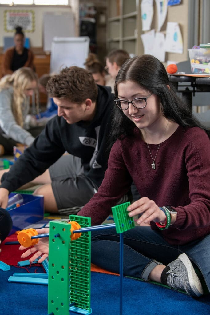 Education student instructor building contraptions