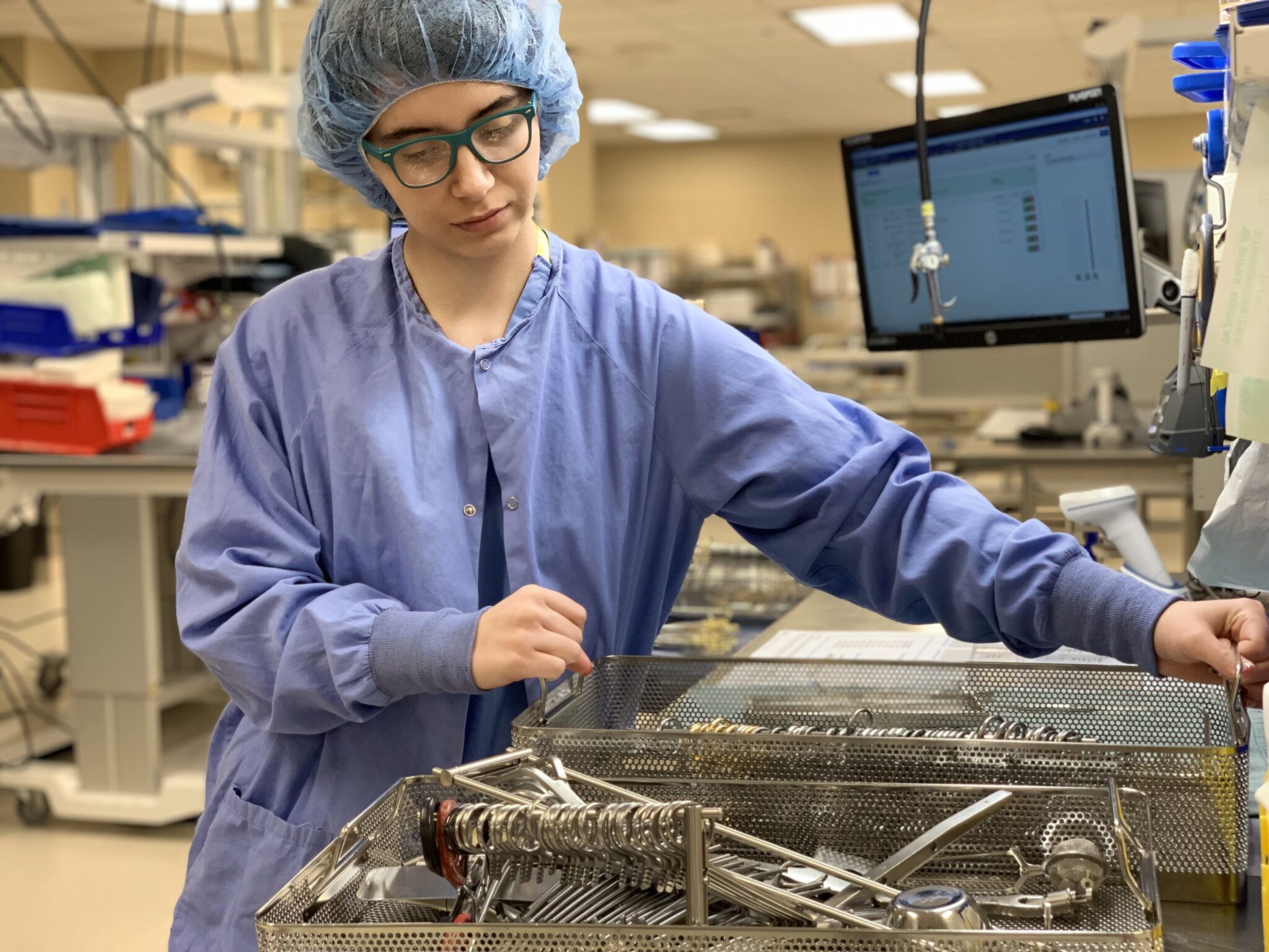 HOW MUCH DOES A CENTRAL SERVICE TECHNICIAN MAKE AN HOUR intelligence overview