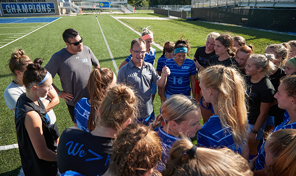 Women’s soccer celebrates 30 years with tailgate for former players